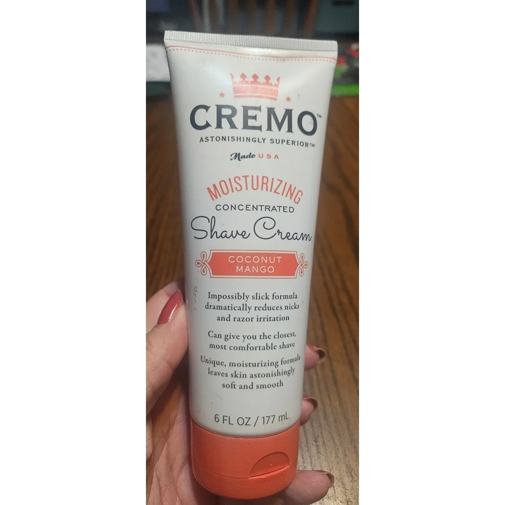 NEW CREMO Moisturizing Shave Cream